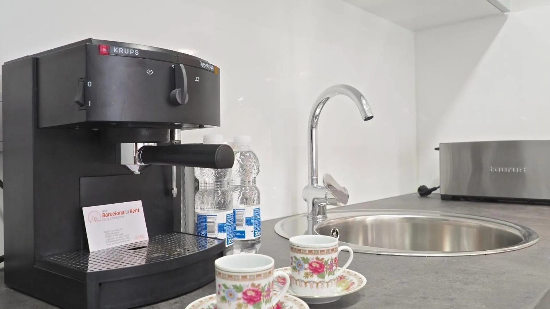 Urban Town Suites IV Barcelona 0*,  Španělsko