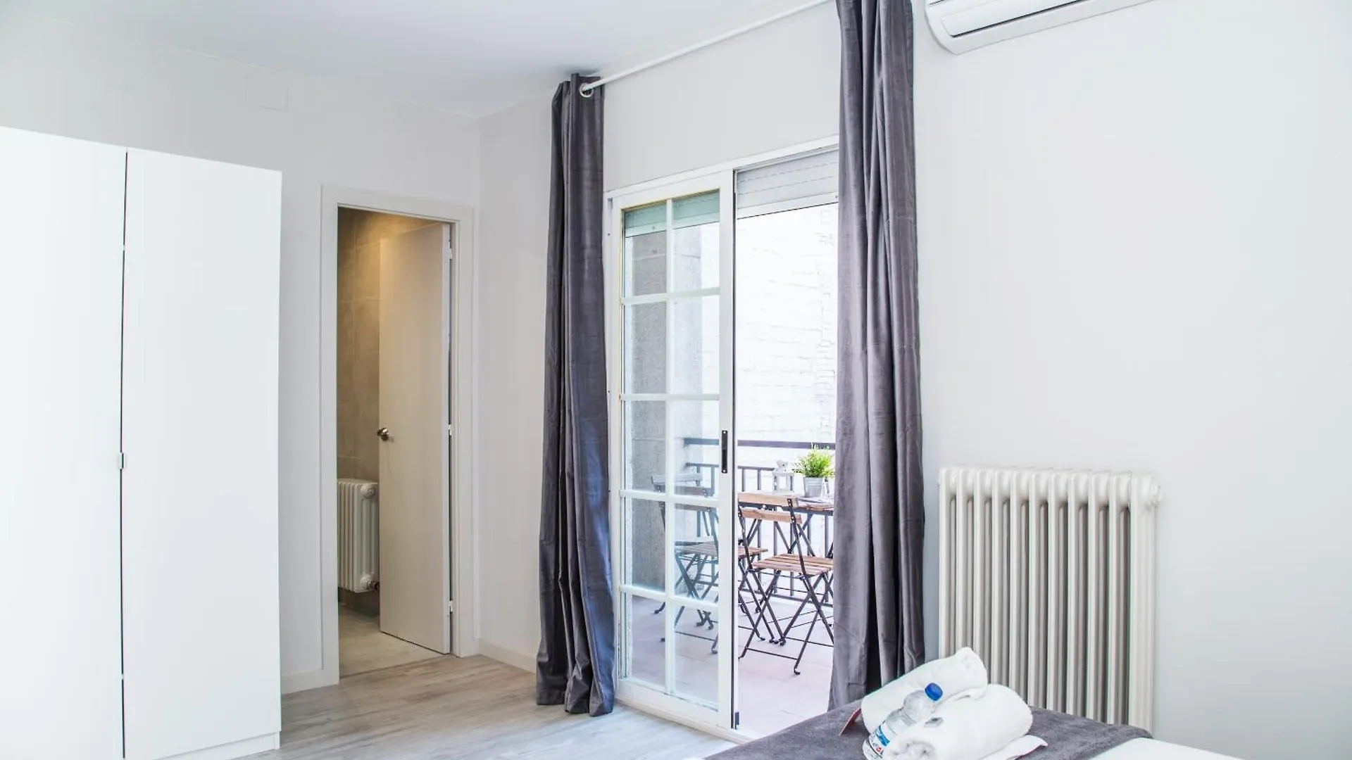 Urban Town Suites IV 0*, Barcelona