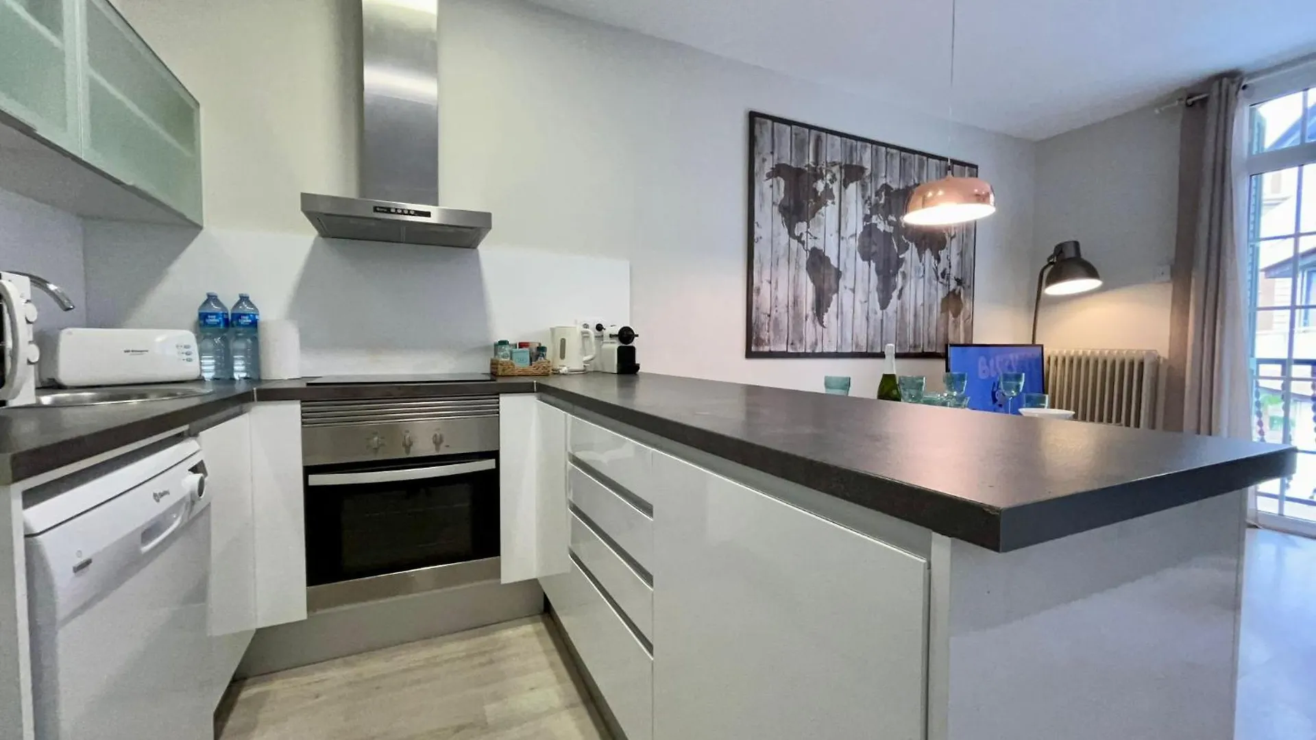 Apartment Urban Town Suites IV