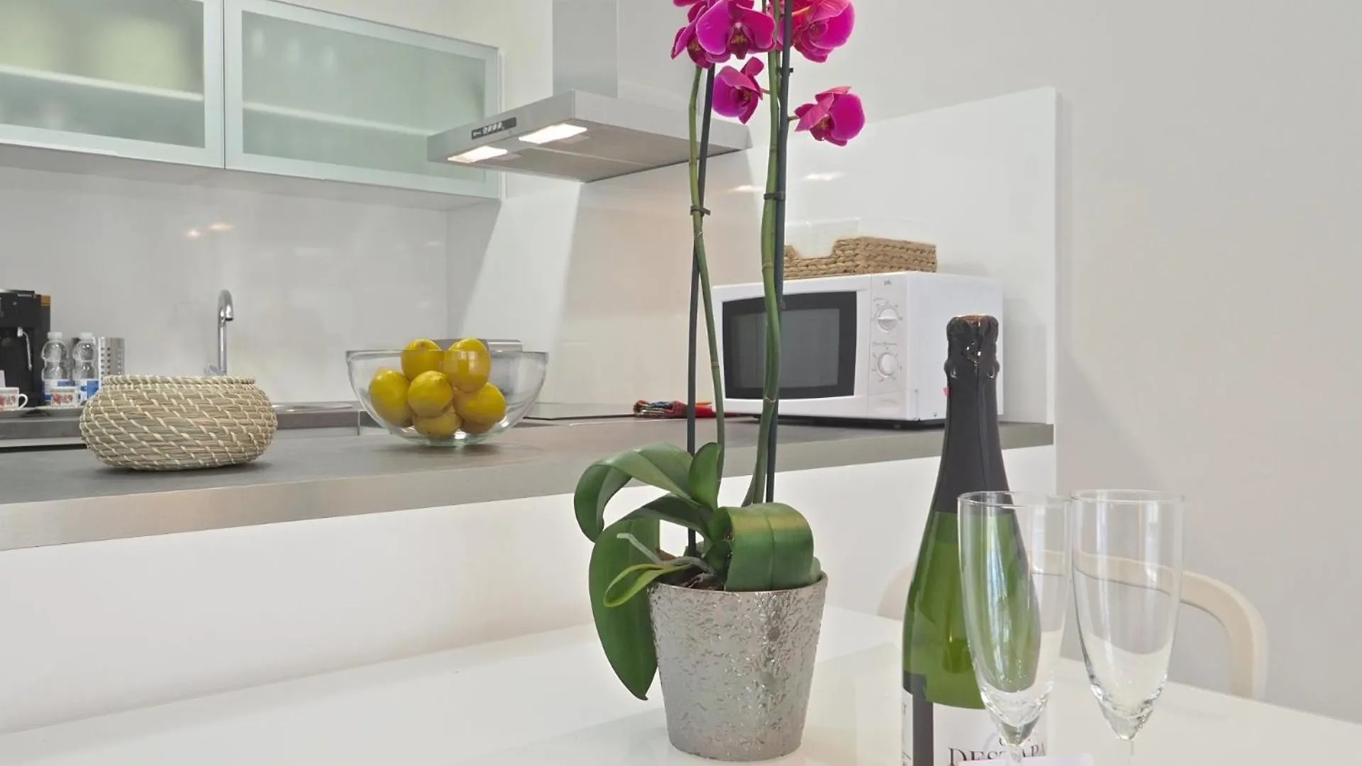 Urban Town Suites IV 0*, Barcelona