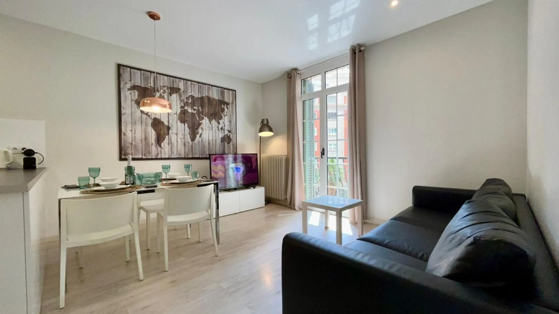 Apartment Urban Town Suites IV