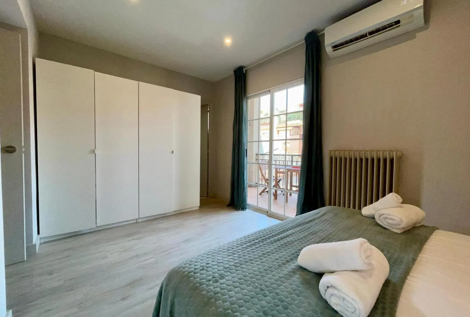 Urban Town Suites IV Apartment Barcelona